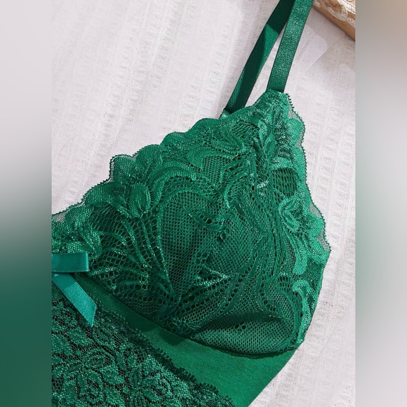 Elegant Forest Green Lace Sleepwear Set Comfy Stretchy Chic Cute New - Picture 3 of 6